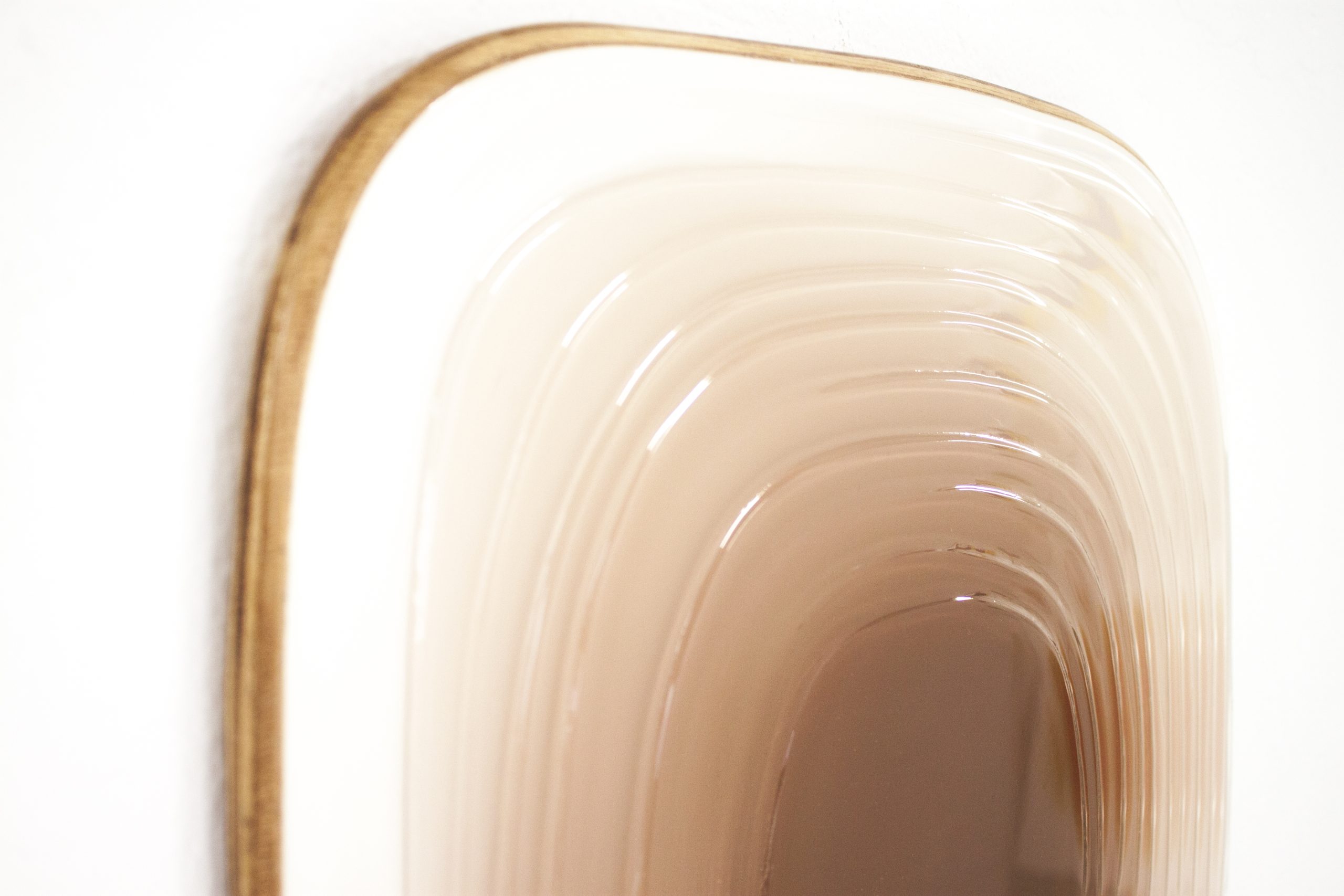 RUBEN ARTIST - Underwater 6377 - UnderWater Delicate Resin Strata in Contemporary Form RUBEN ARTIST - Underwater 6377 - UnderWater Delicate Resin Strata in Contemporary Form